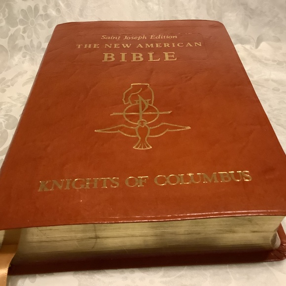St. Joseph New American Bible Catholic Knights of Columbus on front leather NEW - Picture 6 of 7